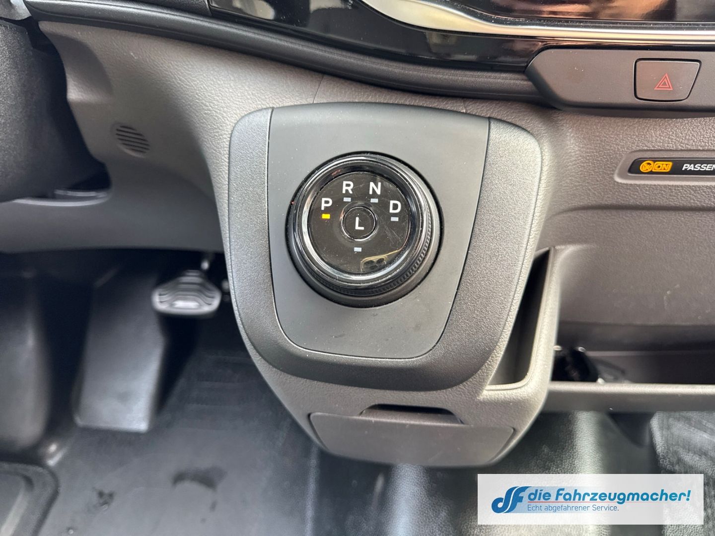 Fahrzeugabbildung Ford Transit Kasten E 350 L3 Trend Navi 360 Kamera AC