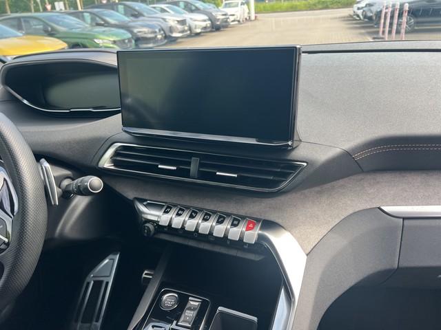 Peugeot 3008 GT 1.2 NAVI+LED+CAM+PDC+SITZHZG+ACC+CARPLAY