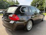 BMW 330d xDrive+1.Hand+Scheckheft+TOP ZUSTAND+ - BMW 330: Kombi, Schaltgetriebe