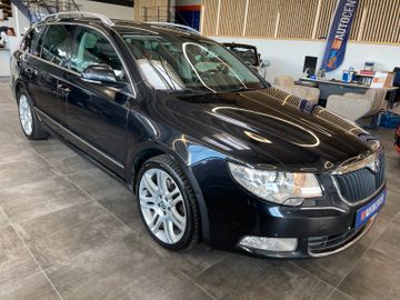 Skoda Superb Combi Elegance 4x4 *PANO*NAVI*ALCANTARA*