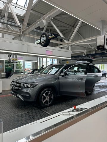MERCEDES-BENZ GLE 300 d 4MATIC -