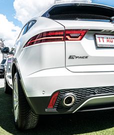 Fahrzeugabbildung Jaguar E-PACE 2.0 S AWD 1.HAND|KAMERA|LED|KEYLESS|SPURH