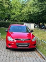 Hyundai i30 CW blue 1.6 Style Style - Hyundai i30: Cw Style