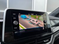 VW T-Roc 1.5 TSI DSG R-Line SHZ NAV AHK KAM 5JGAR bei Autohaus Landmann & Maier OHG