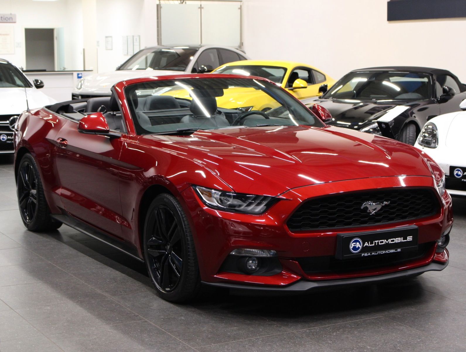 Fahrzeugabbildung Ford Mustang 2.3 EcoBoost Auto