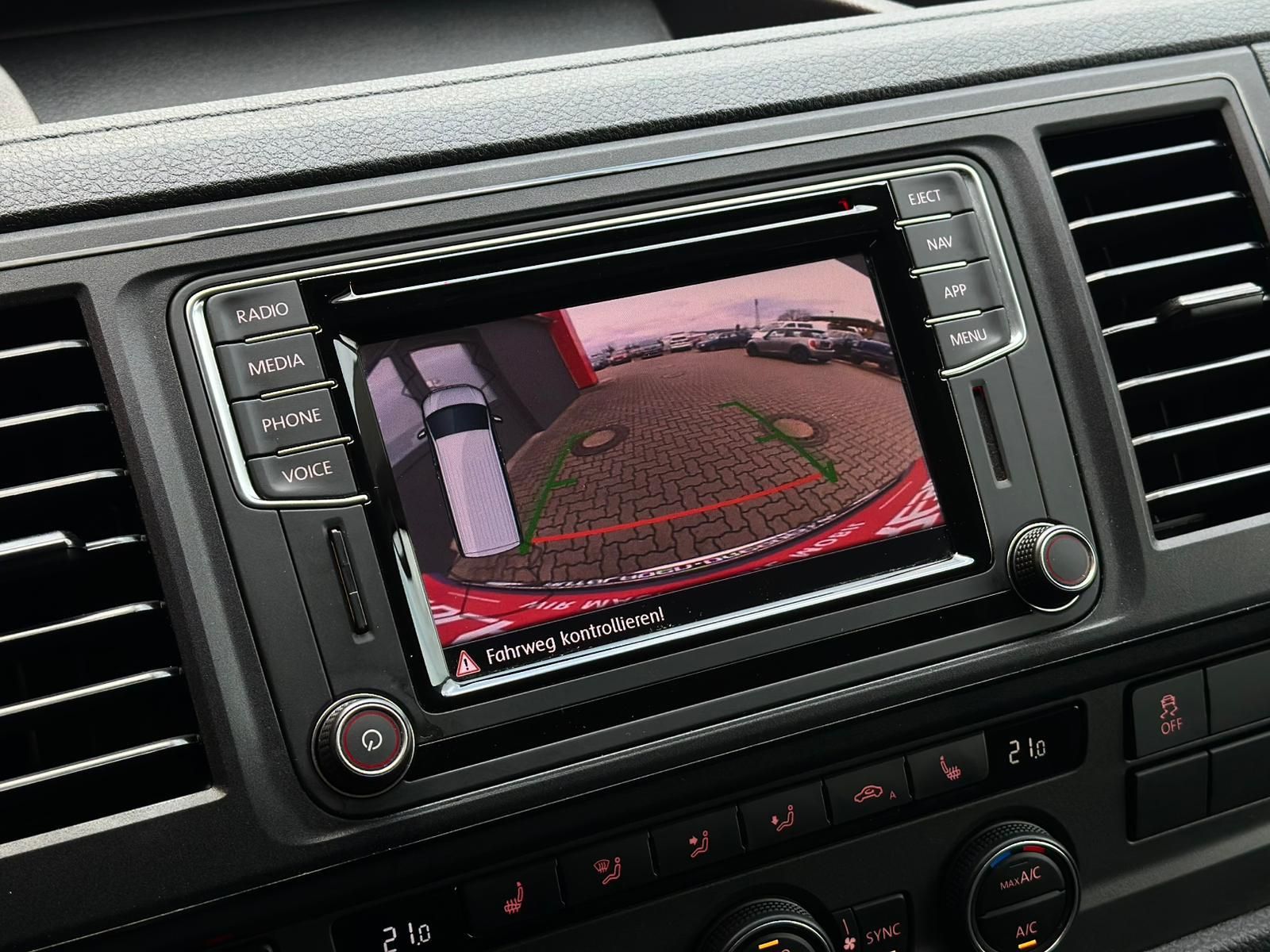 VW T6 Multivan 2.0TDI *150PS#LED#CAM#SHZ#NAVI#AHK - Image 22