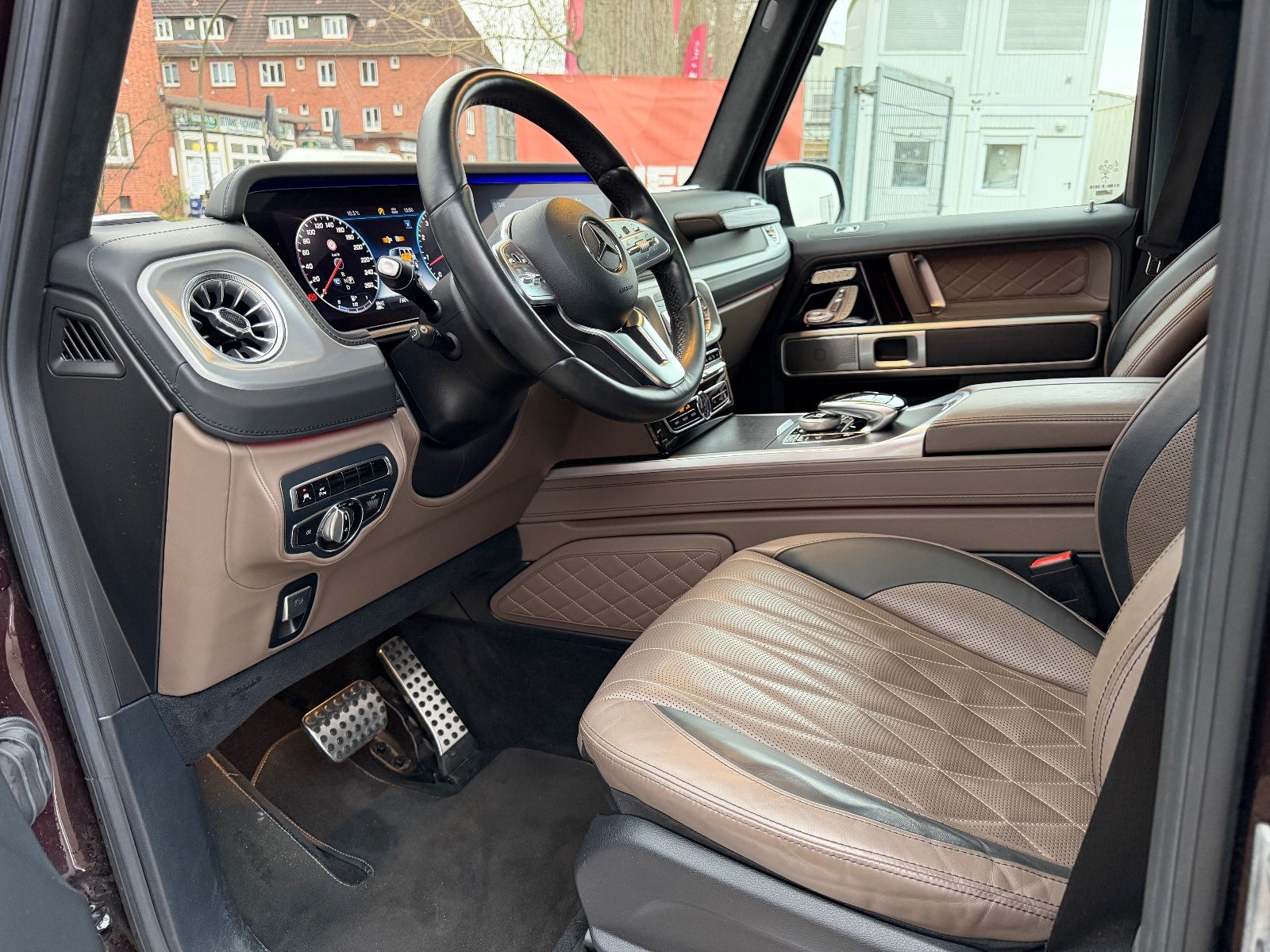 Fahrzeugabbildung Mercedes-Benz G 500 AMG*EXCLUSIVE*SDACH*MULTIBEAM*360KAM*ACC