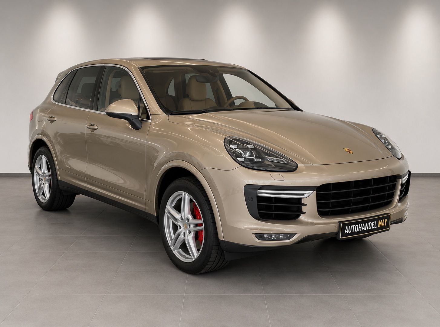 Porsche Cayenne V8 Turbo 1. Hand Burmester Luftfahrwerk