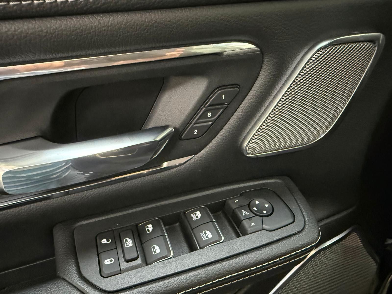 Fahrzeugabbildung Dodge RAM LARAMIE HURRICANE 3.0L-