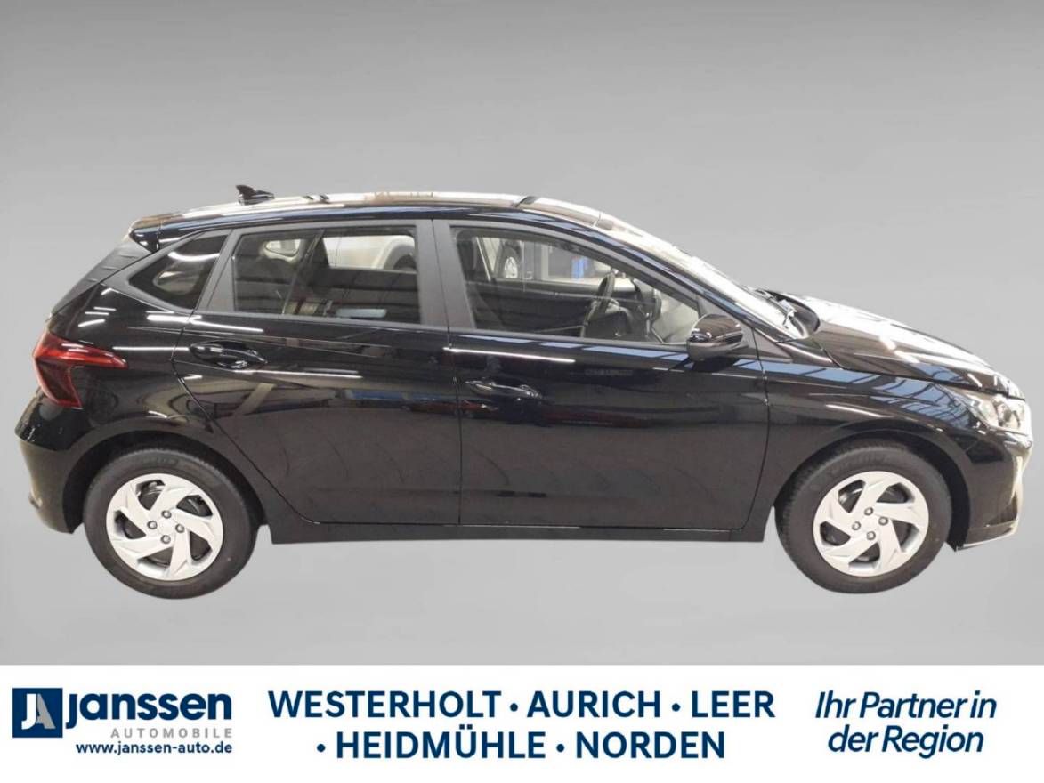 Fahrzeugabbildung Hyundai i20 FL MY26 1.0 T-GDI (90 PS) 6-MT Select Navi