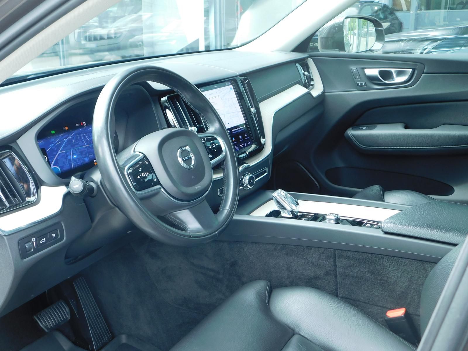 Fahrzeugabbildung Volvo XC60 T8 Recharge Inscription Plug-In Hybrid AWD