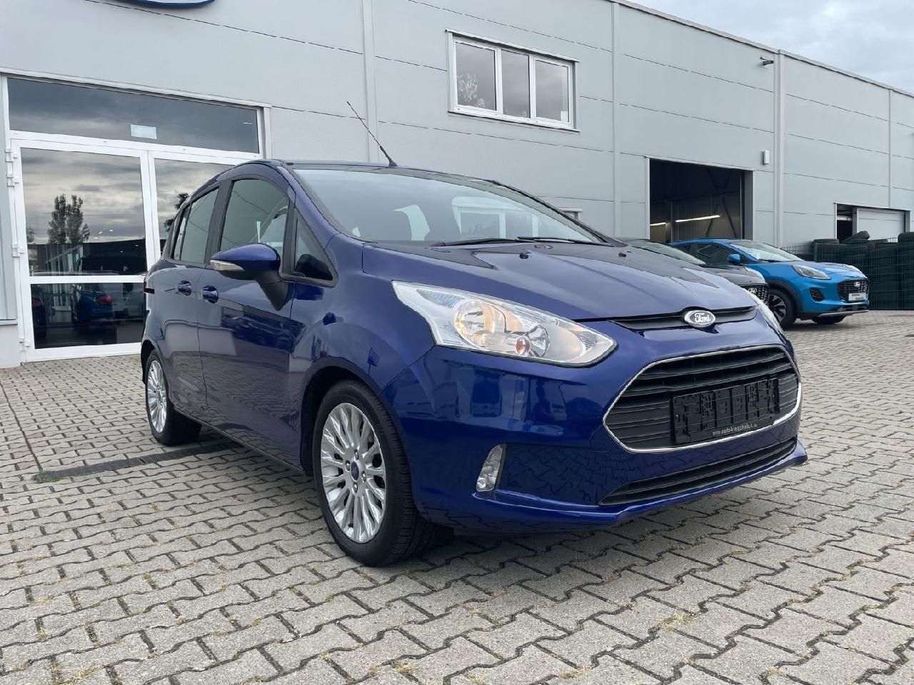 Fahrzeugabbildung Ford B-MAX Trend