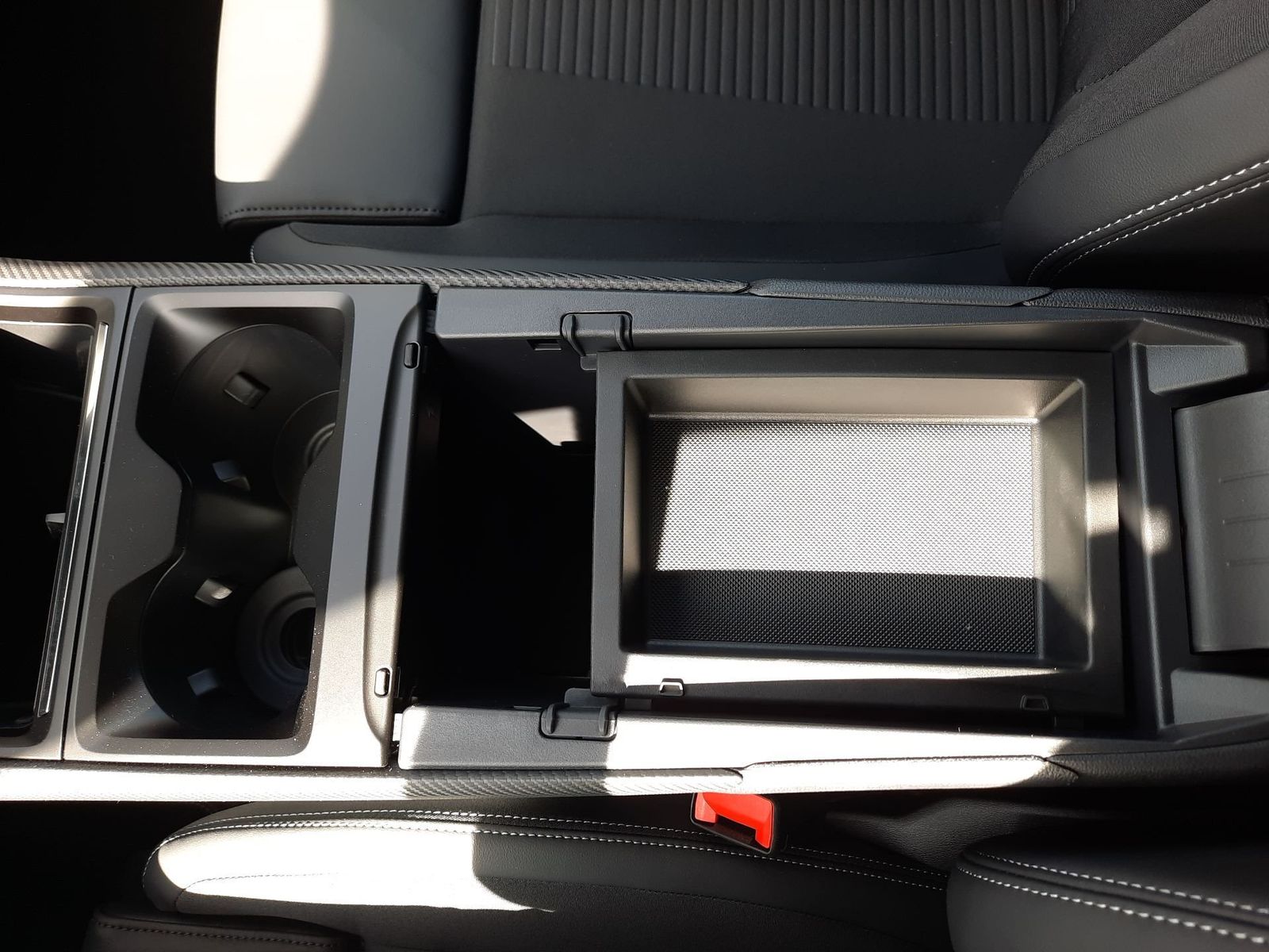Ford Explorer - Bild 25