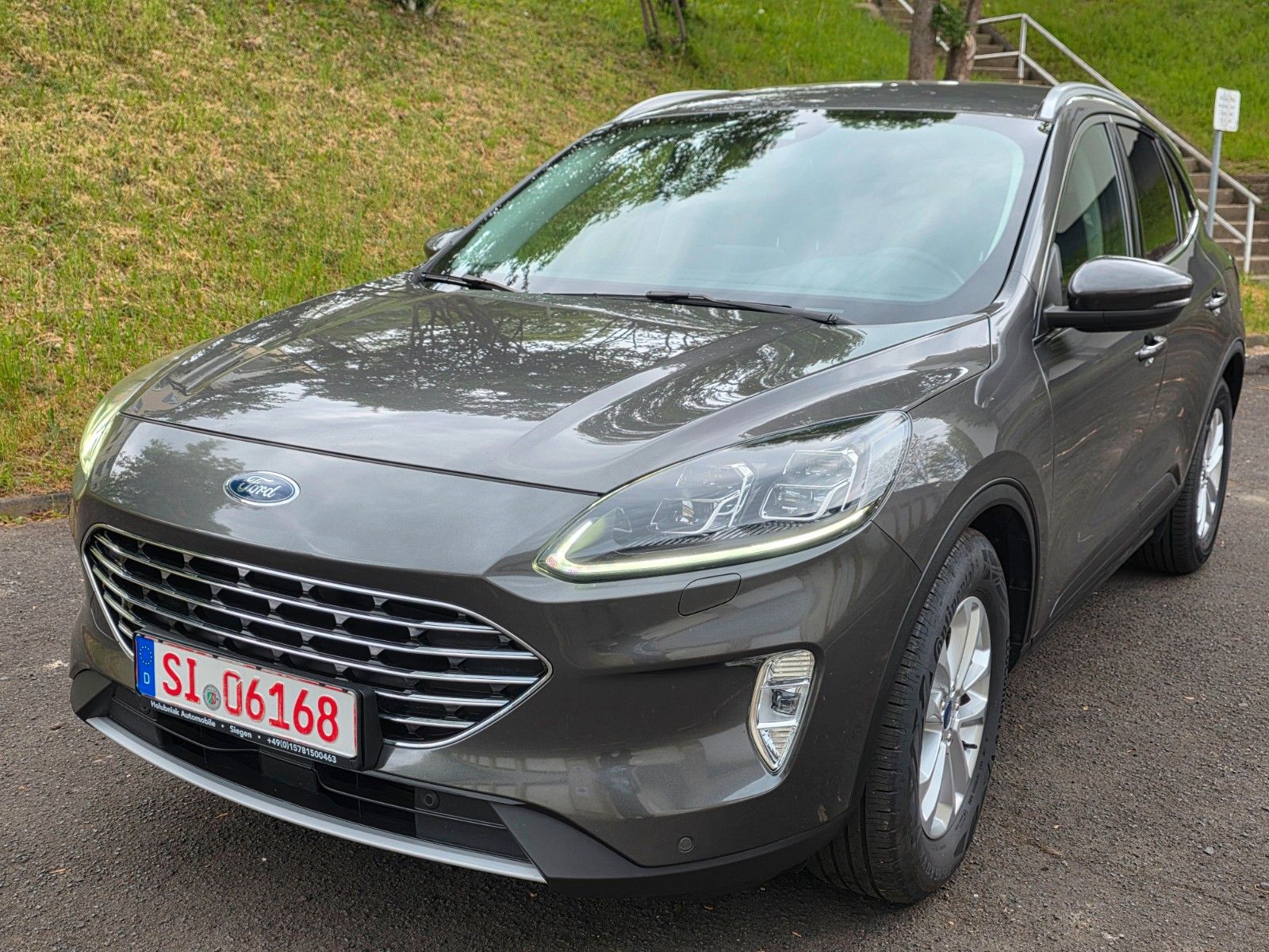 Ford Kuga Titanium X,4WD, 1Hand, LED, Assist,Navi,B&0 imagem 3