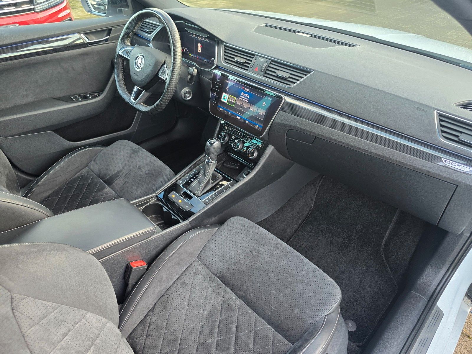 Skoda Superb Combi Sportline 4x4 LED ACC 4xSHZ foto 19