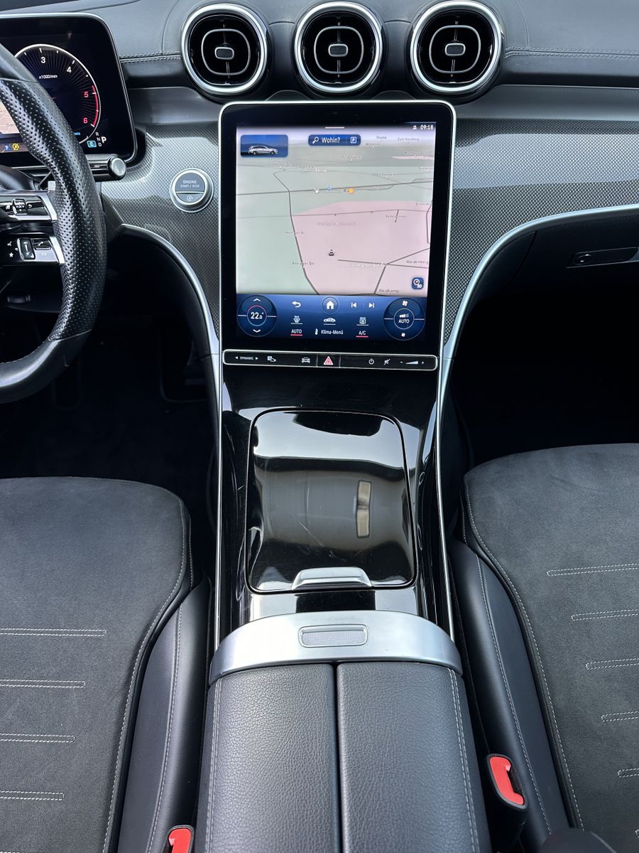 Fahrzeugabbildung Mercedes-Benz C 300d T AMG-Line NAV+LED+AHK+HUD+BURMESTER+KAM
