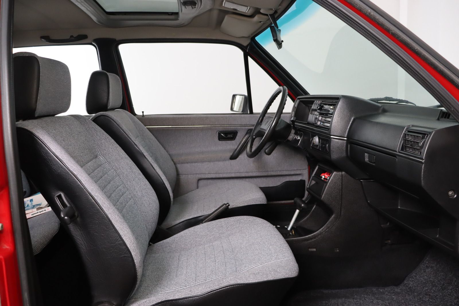 Fahrzeugabbildung Volkswagen Golf 1.6 CL HU/AU neu * H-Zulassung* Schiebedach