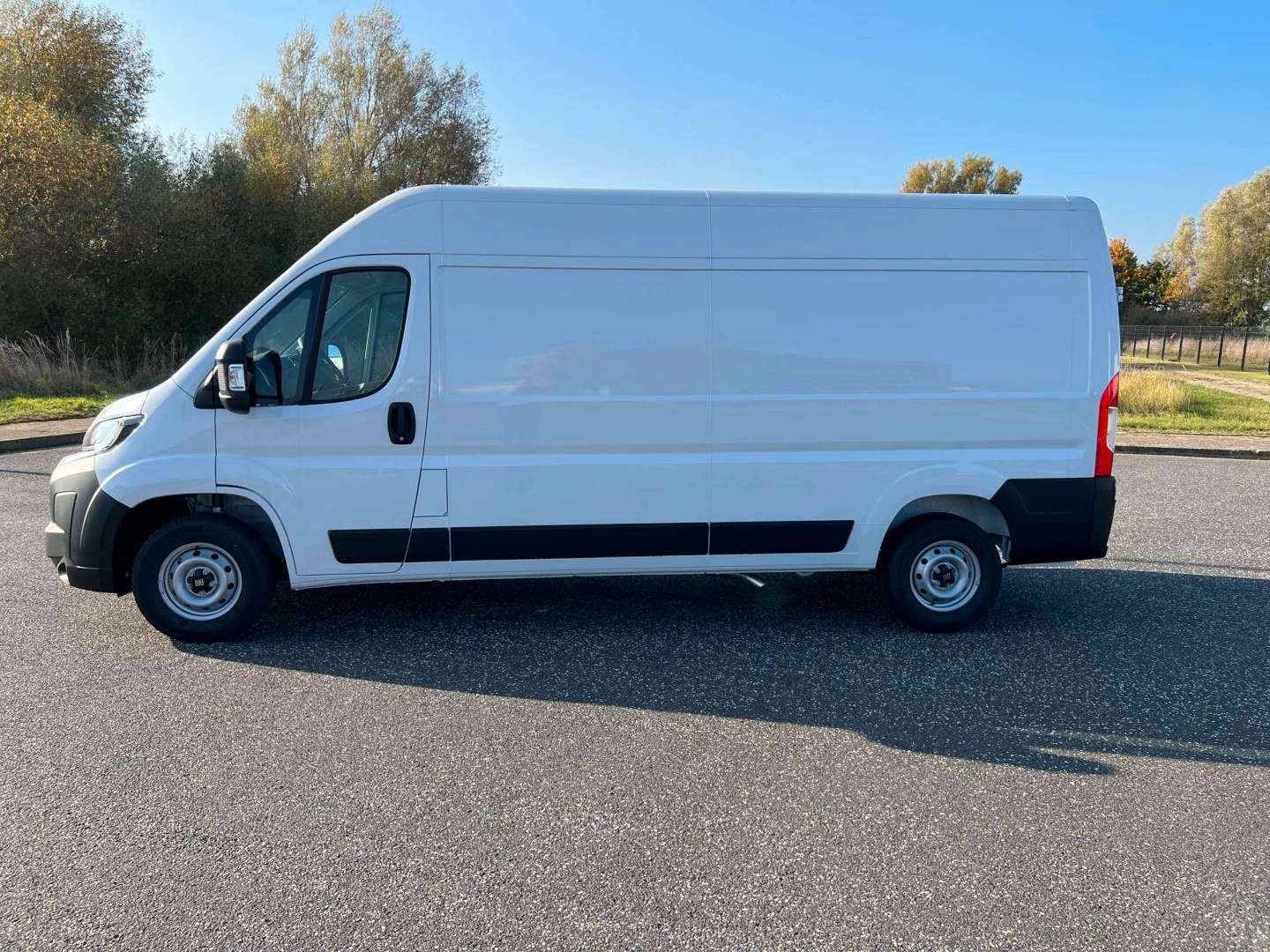 Fahrzeugabbildung Fiat DUCATO 35 L3H2 KAWA