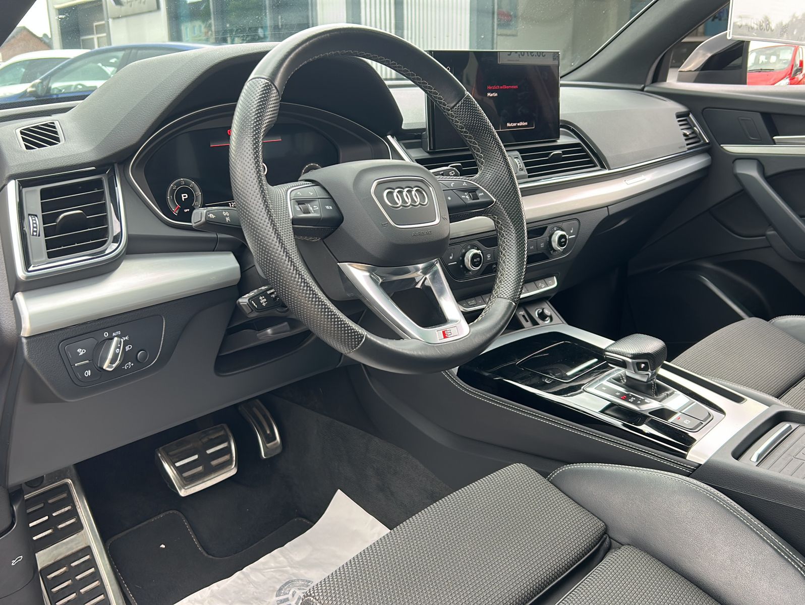 Fahrzeugabbildung Audi Q5 40 TDI quattro S-Line