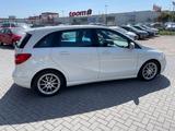 Mercedes-Benz B 180 B 180 Navi/Bluetooth/PDC/USB/Sitzheizung - : Teilleder, mit Klimaautomatik, Bluetooth