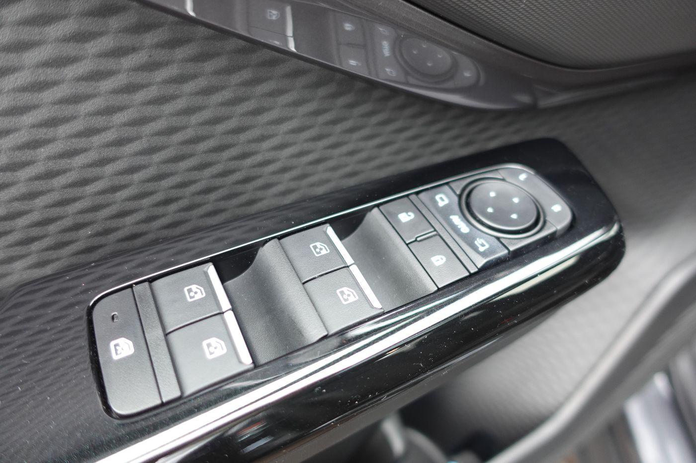 Suzuki e Vitara 61kWH Allgrip-e Comfort+ Kamera,PP,SHZ