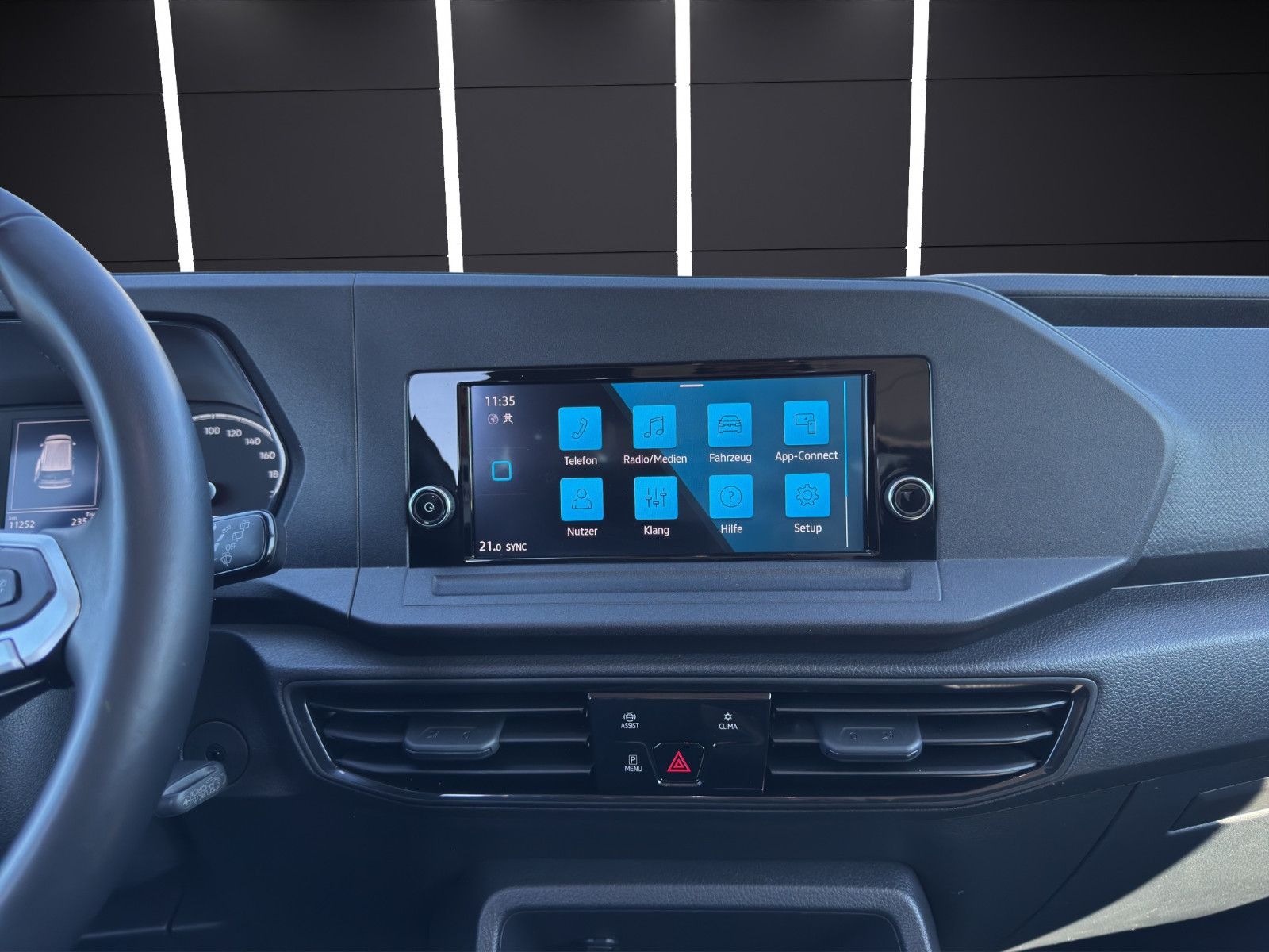 Fahrzeugabbildung Volkswagen Caddy Maxi *Apple CarPlay*Tempomat*7 Sitzer