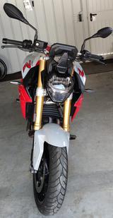 BMW F900R Heckumbau / Sportauspuff - Angebote entsprechen deinen Suchkriterien