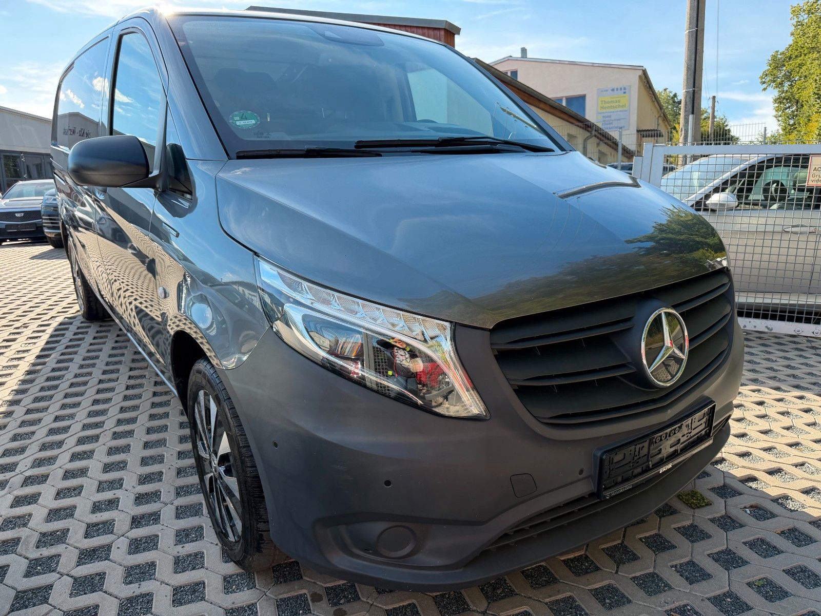 Mercedes-Benz Vito Kasten 112 eVito lang*3Sitze*LED*Kamera*ACC