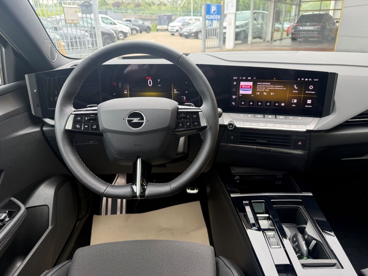 Fahrzeugabbildung Opel Astra L Ultimate Paket SHZ+LHZ+HUD+Kamera+Pano