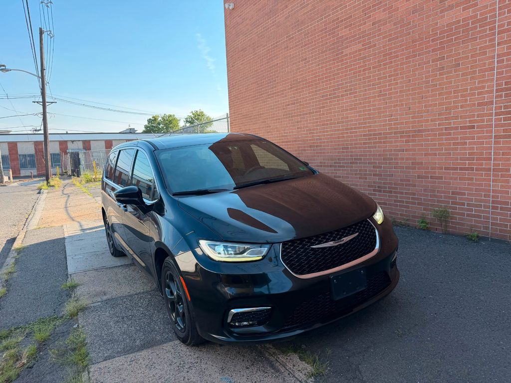 Image of Chrysler Pacifica