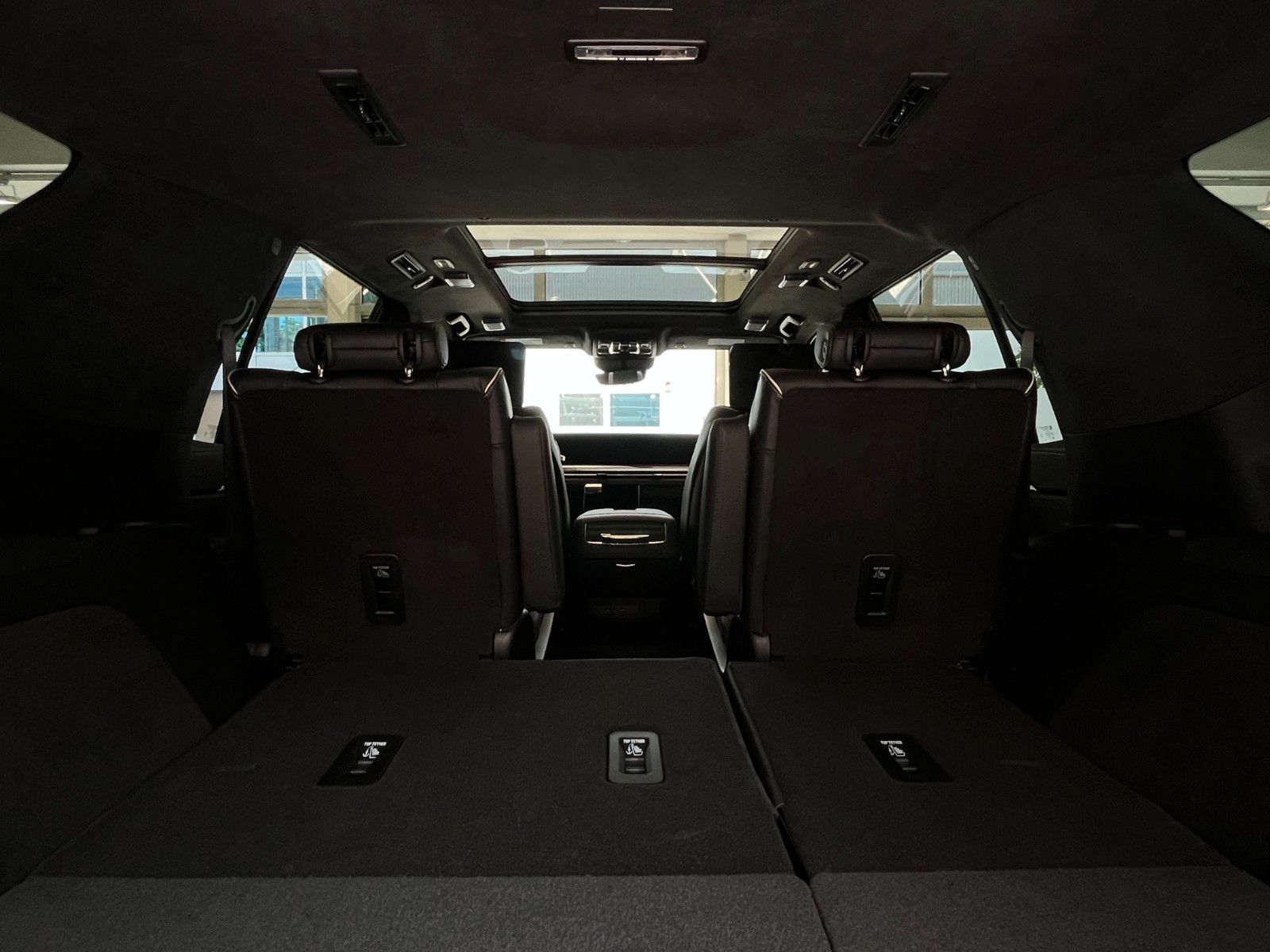Fahrzeugabbildung Cadillac Escalade Sport Platinum 6.2 V8  4x4 LPG