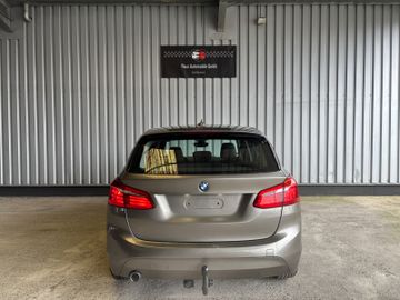 BMW 216 - 9