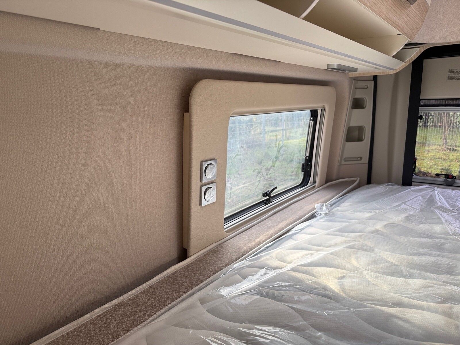 Fahrzeugabbildung Eura Mobil Van V 635 HB 6KW Heizung, Radio DAB, RFK