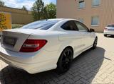 Mercedes-Benz C 250 BlueEFFICIENCY Coupé Autom. - - Mercedes-Benz C 250: Weiß