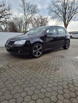 Volkswagen Golf 2.0 TDI Sportline, Alufelgen, Sommerreifen 