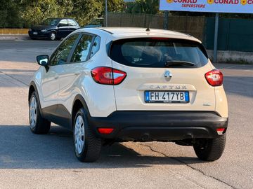 Renault Captur - 4