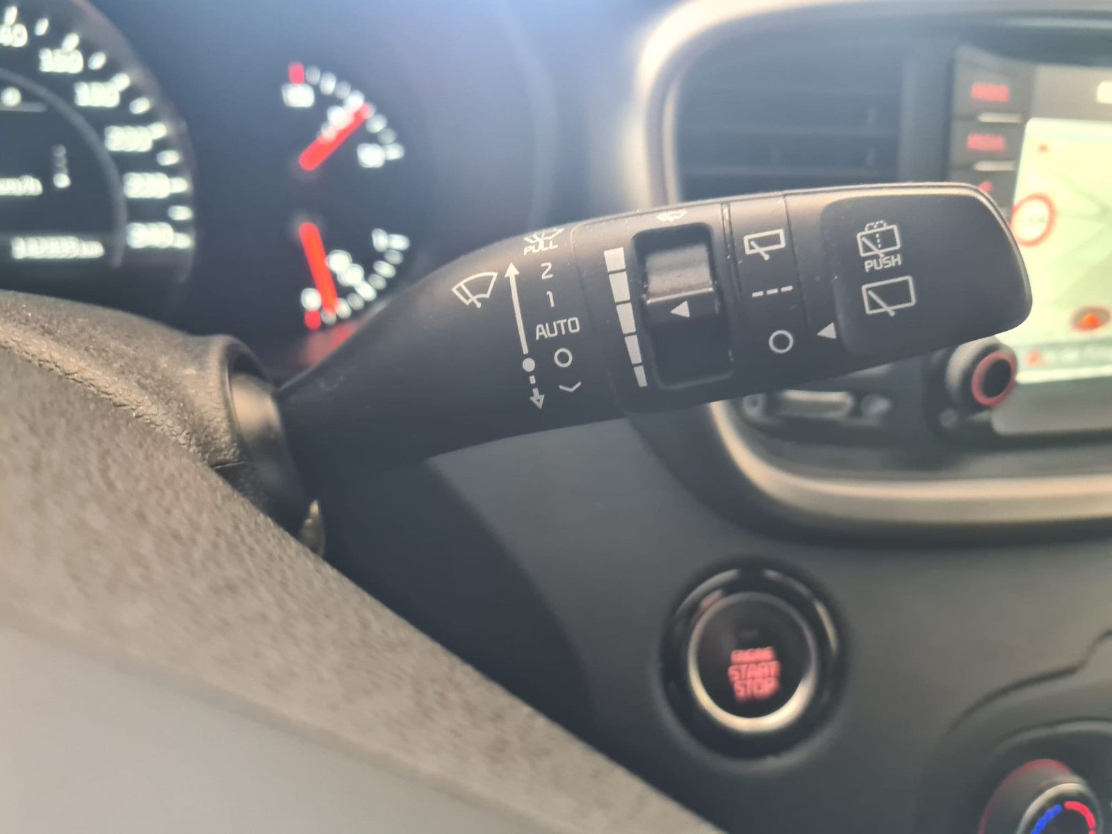Fahrzeugabbildung Kia Sorento Platinum Edition 4WD / PANO / BELÜFTUNG