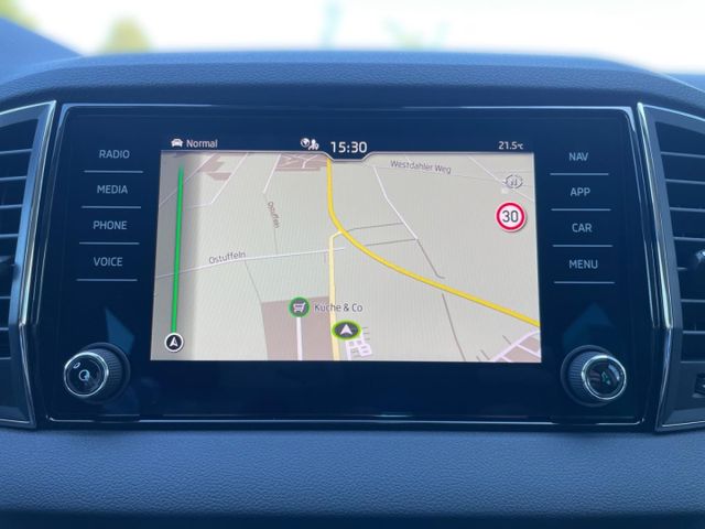 Karoq Tour 1.5 TSI DSG Matrix,Klima,AHK,Kamera,N