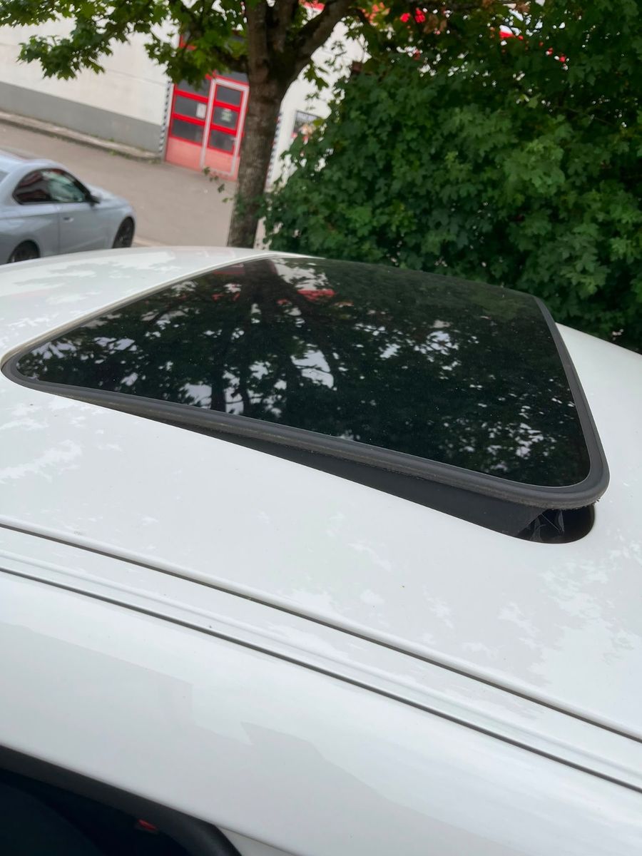 Fahrzeugabbildung BMW X4 xDrive 20 i HUD+Xenon+Schiebedach