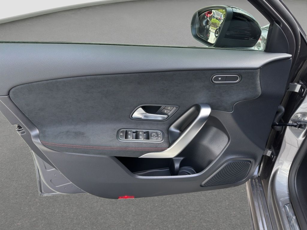 Fahrzeugabbildung Mercedes-Benz A 200 d AMG*Night*LED*SpurH*AUT*Kam.*PDC*ParkAss