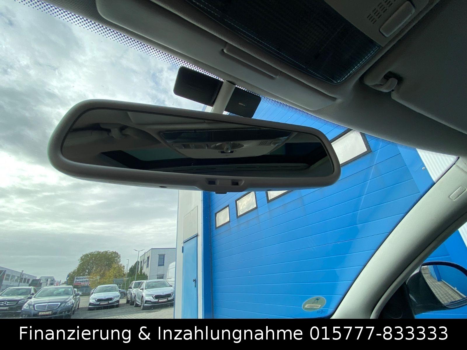 Volkswagen Passat 2004 — photo 18