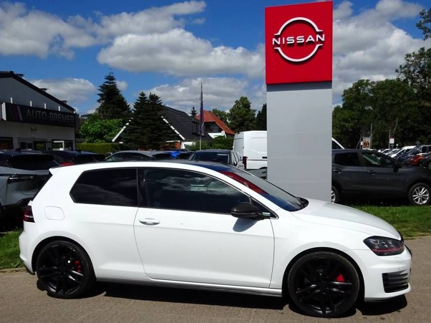 Fahrzeugabbildung Volkswagen Golf VII 2.0 TSI GTI Performance Navi RFK