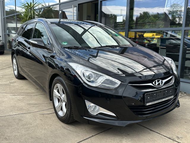 Hyundai i40*Klimaautomatik*Einparkhilfe*AHK