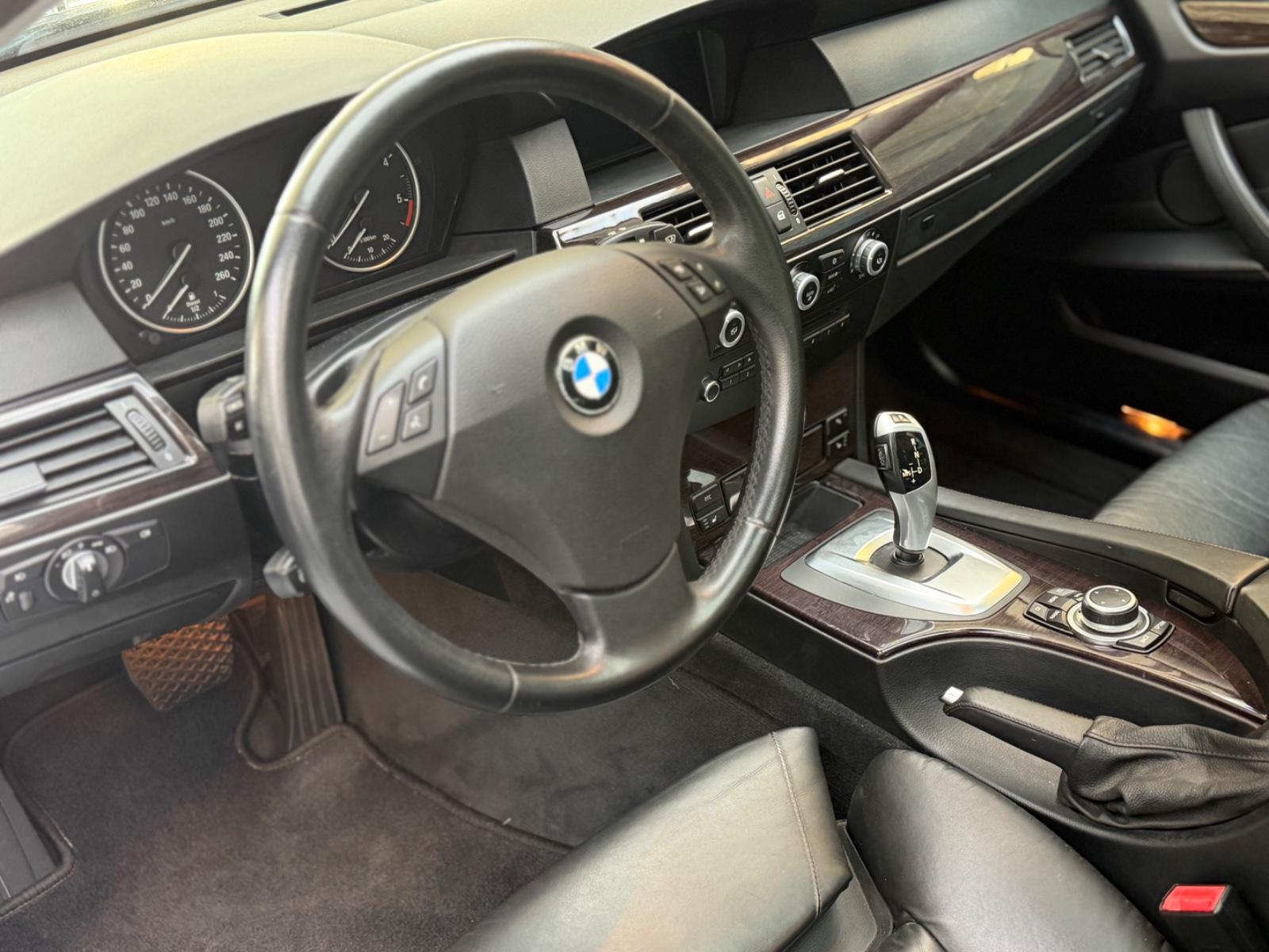 BMW *530 d xDrive*Edition*Exclusive*PANO*LEDER*AHK*