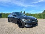 BMW 320d Lim. xDrive Luxury Line VIRTUAL*LED*HUD*GSD - BMW 320: Standheizung