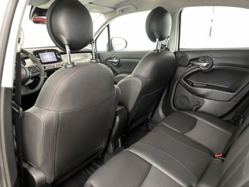 Fotografie des Fiat 500X 1.5 GSE Hybrid AT Sport LED Kamera