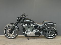 HARLEY DAVIDSON Softail Breakout 107 mit JEKILL & HYDE KLAPPE
