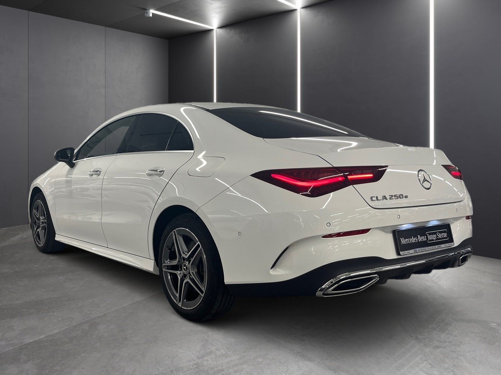 Fahrzeugabbildung Mercedes-Benz CLA 250 e AMG Plus*Pano*360°*MuBeam*Burmes*11kW*