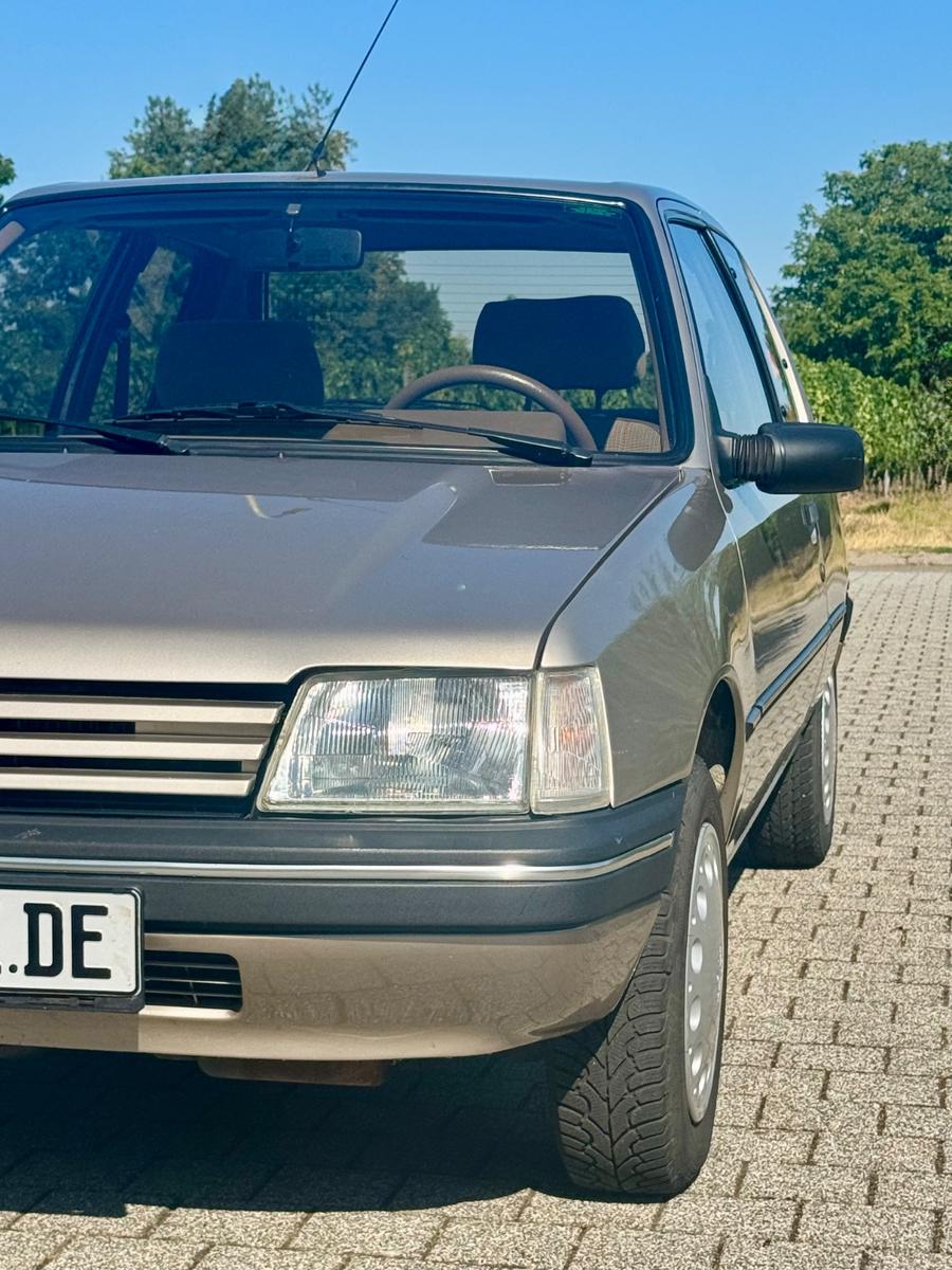 Peugeot 205 Automatic