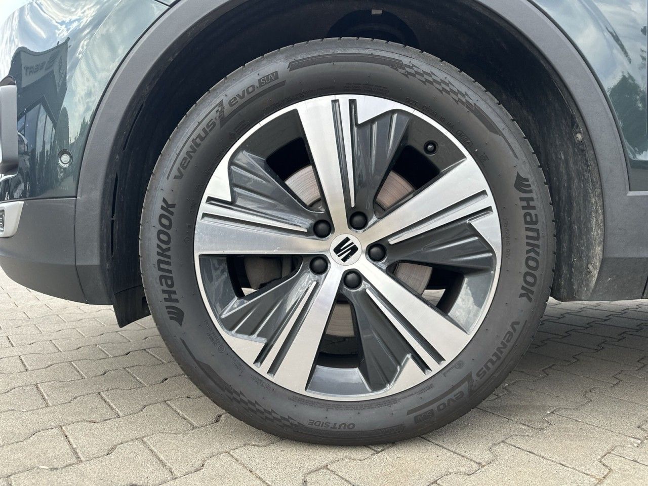 Fahrzeugabbildung SEAT Tarraco Xperience 2.0 TDI DSG 4Drive - mit KI generiert/bearbeitet